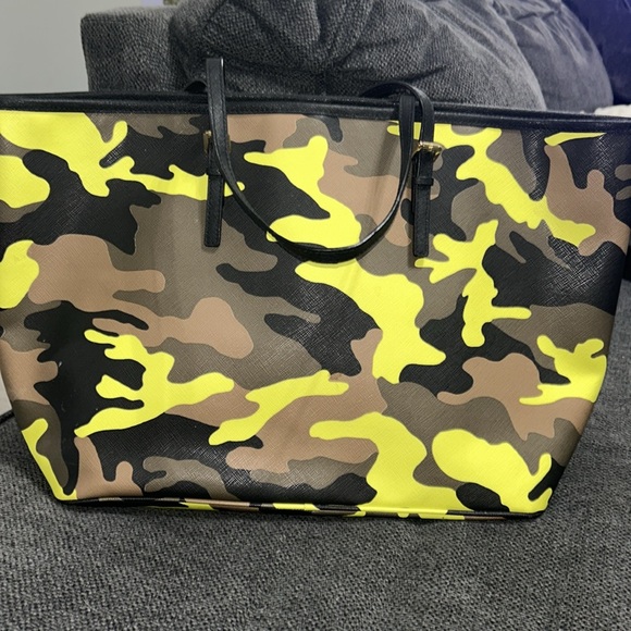MK camouflage tote bag - Picture 3 of 9